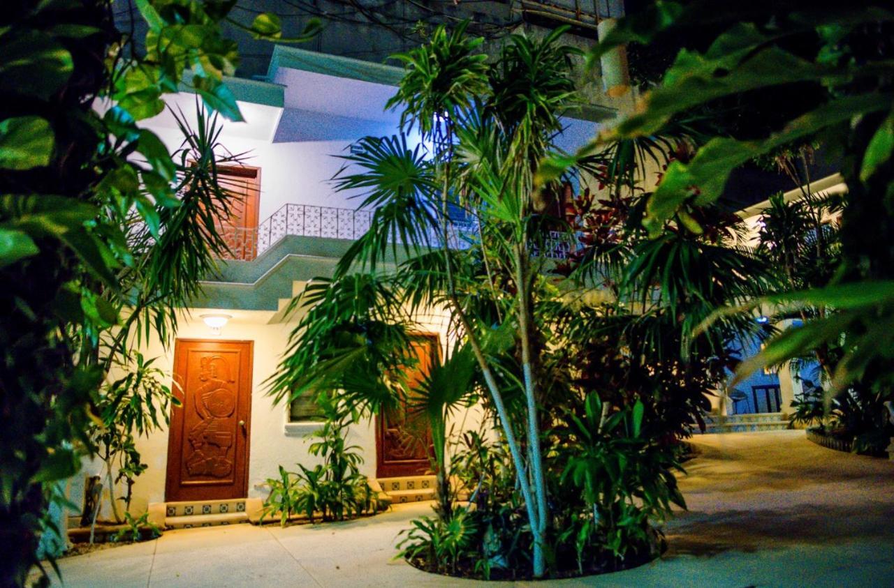 El Tropical Playa Del Carmen Hotel Exterior photo